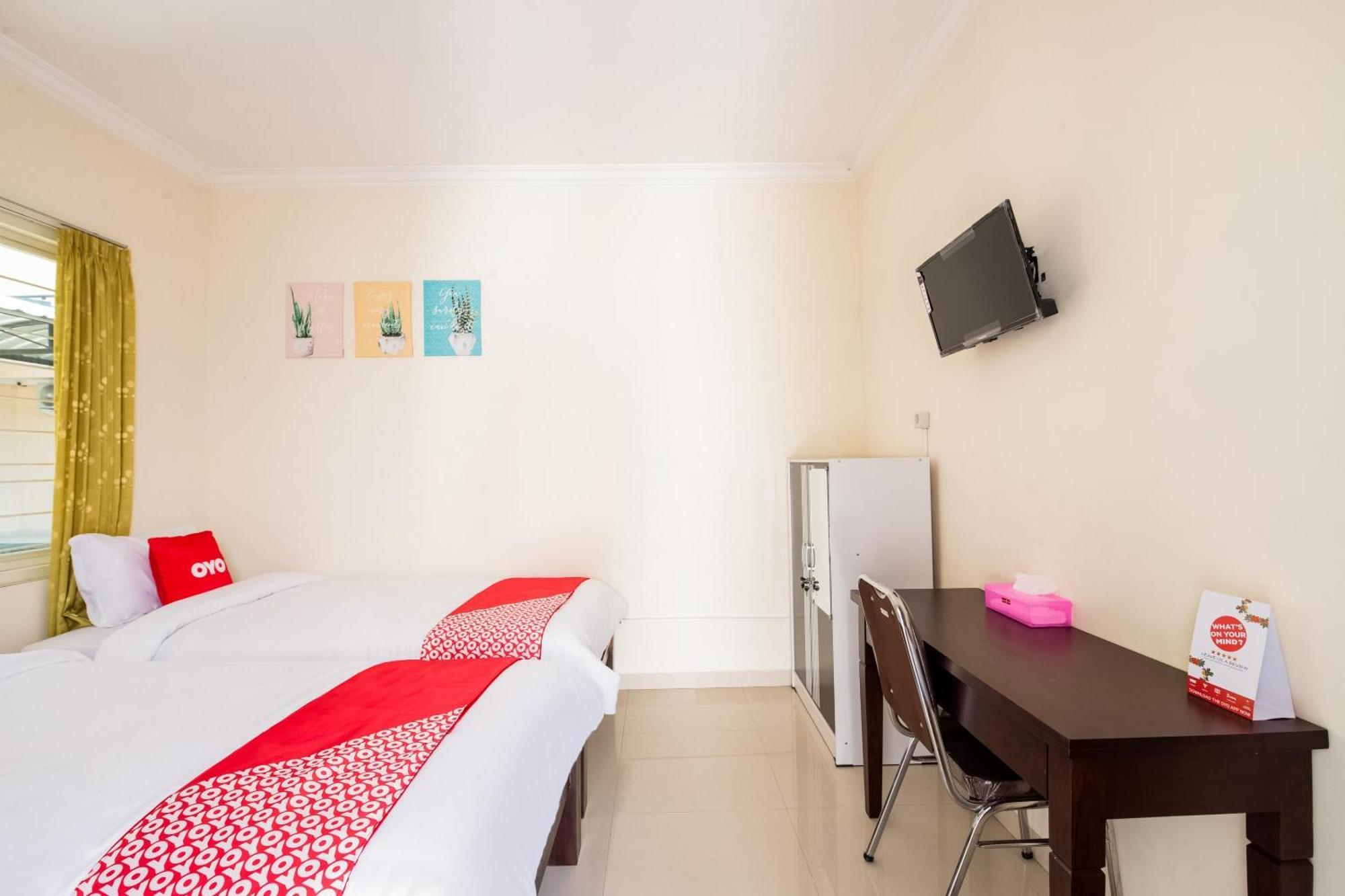泗水 Oyo Life 3398 Griya Rm 19 Syariah酒店 外观 照片