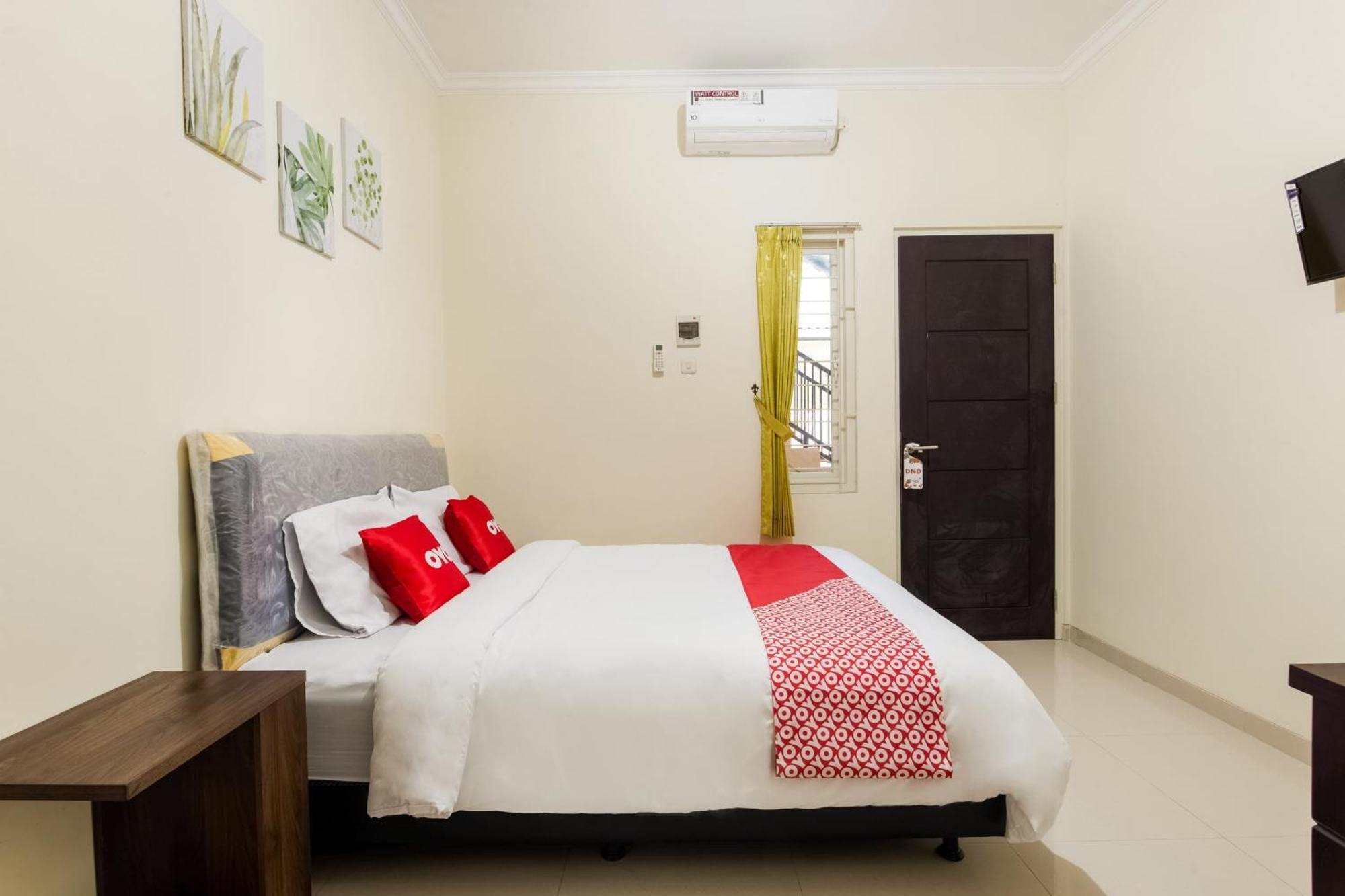 泗水 Oyo Life 3398 Griya Rm 19 Syariah酒店 外观 照片